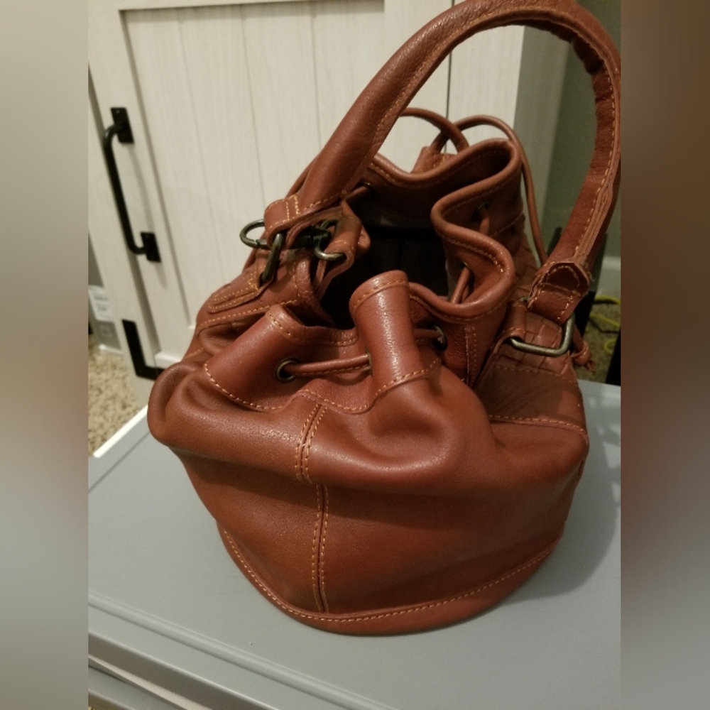 Handbag - Picture 10 of 12